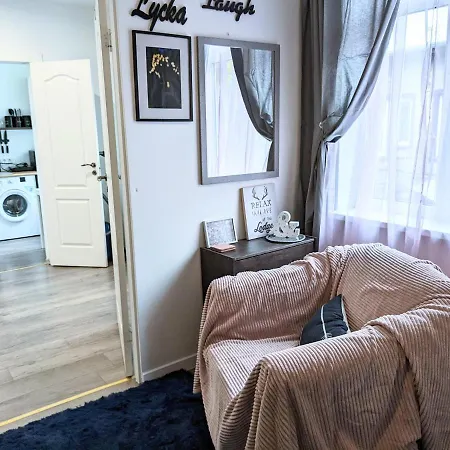 Caka Non-smoking And Free Parking * Riga