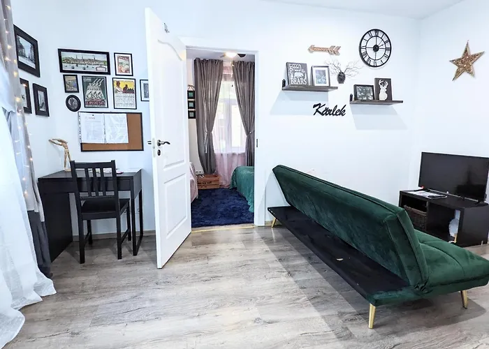 Caka Non-smoking And Free Parking Riga